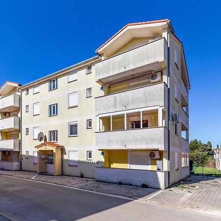 Apartment Lola Μεντουλίν Εξωτερικό φωτογραφία