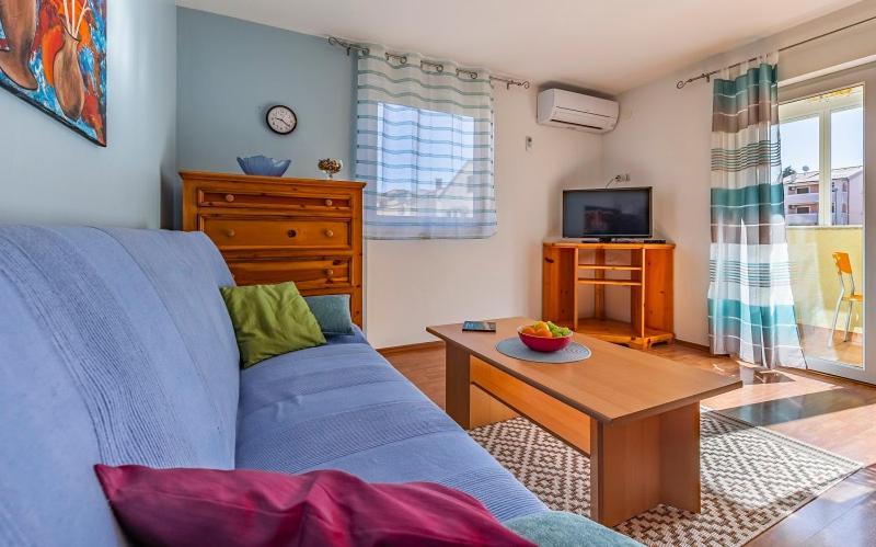 Apartment Lola Μεντουλίν Εξωτερικό φωτογραφία